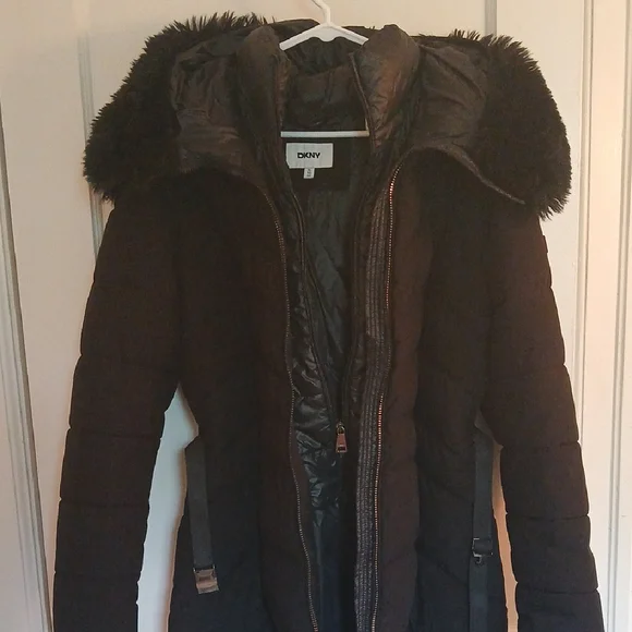 DKNYC Black Puffer Jacket Sleek Insulated Design - Picture 14 of 16